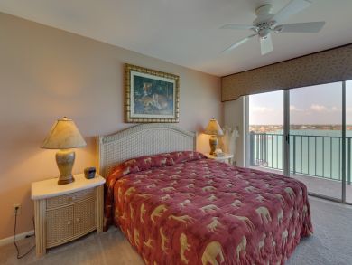 Marco Island Condo 907967