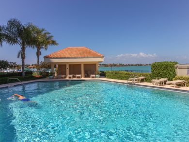 Marco Island Condo 907967