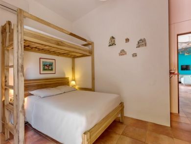 Luxury Five Bedroom Vacation Villa in Martinique Sleeps 13