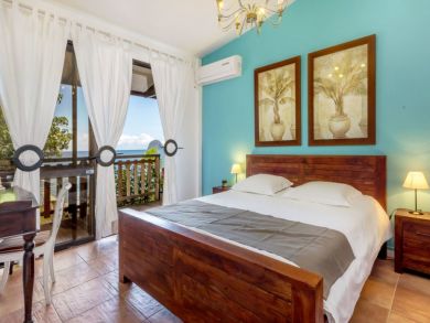 Luxury Five Bedroom Vacation Villa in Martinique Sleeps 13