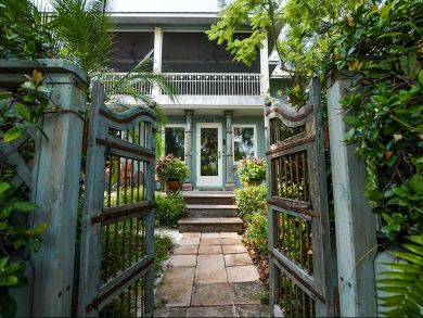 Anna Maria Four Bedroom Vacation Home with Private Pool