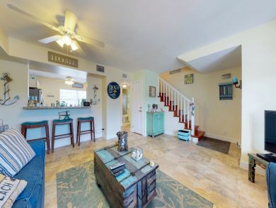 Hollywood Condo 907974 Hollywood Condo 907974