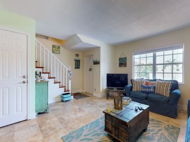 Hollywood Condo 907974 Hollywood Condo 907974