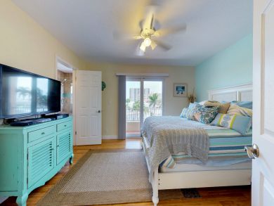 Hollywood Condo 907974 Hollywood Condo 907974