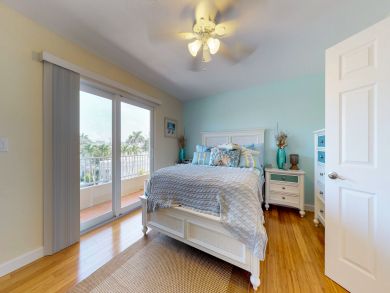 Hollywood Condo 907974 Hollywood Condo 907974
