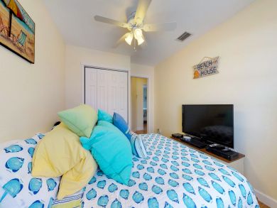 Hollywood Condo 907974 Hollywood Condo 907974