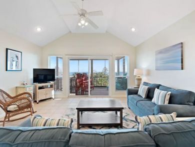 Charming Vacation Rental on Port St. Joe. Call Today.