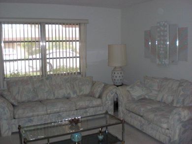 Brandenton Vacation Condo Sleeps Four Guests.