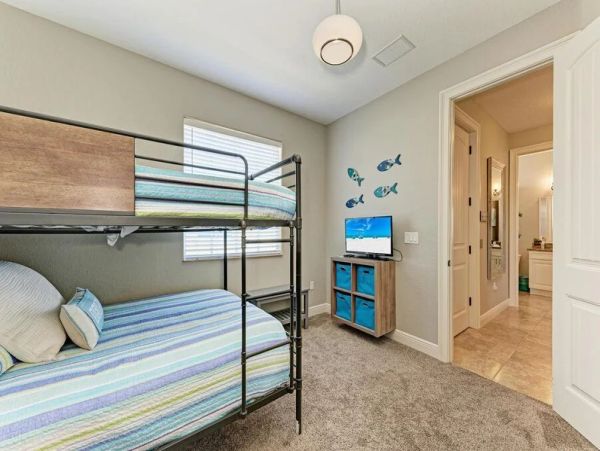 Bradenton Beach Three Bedroom Vacation Home with Pool