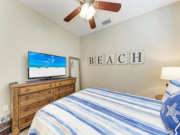 Bradenton Beach Three Bedroom Vacation Home with Pool