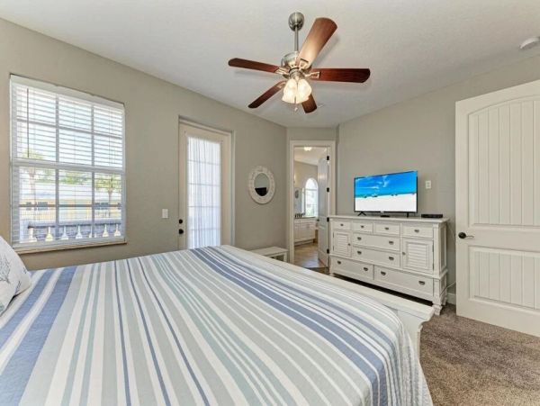 Bradenton Beach Three Bedroom Vacation Home with Pool