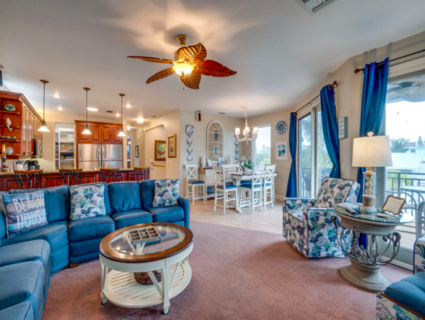 Charming Beachside Retreat with a Pool on Anna Maria Island