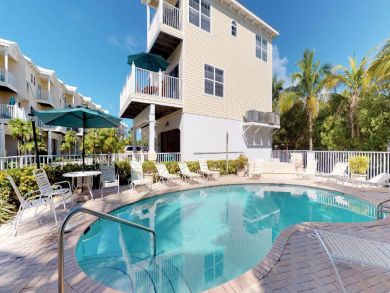 Bradenton Beach Two Bedroom Rental Condo Sleeps Six Guests