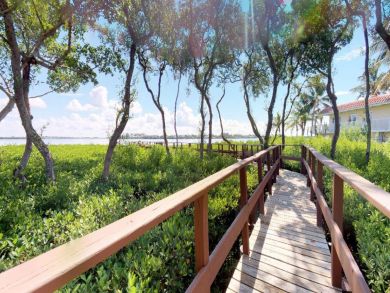 Bradenton Beach Two Bedroom Rental Condo Sleeps Six Guests