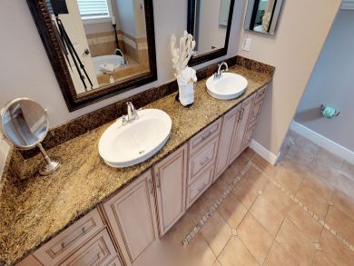 Holmes Beach 3 Bedroom Pool Home Walk To Beach Sleeps 6