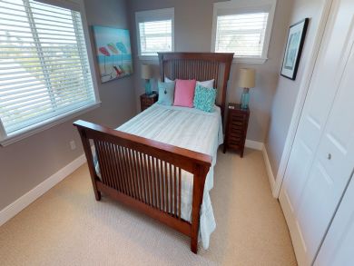 Holmes Beach 3 Bedroom Pool Home Walk To Beach Sleeps 6