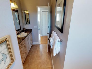 Holmes Beach 3 Bedroom Pool Home Walk To Beach Sleeps 6