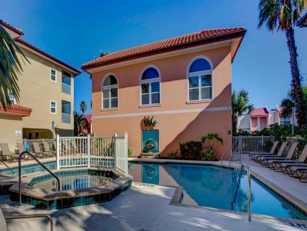 Anna Maria Island Three Bedroom Luxury Condo Walk To Beach