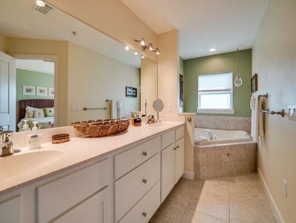 Anna Maria Island Three Bedroom Luxury Condo Walk To Beach