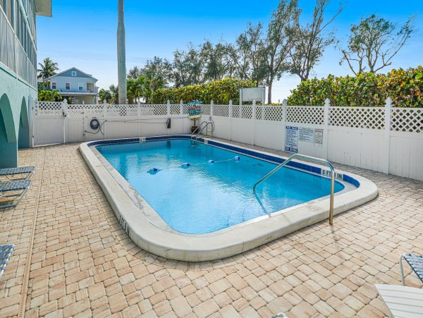 Anna Maria Island Holmes Beach Condo 908073