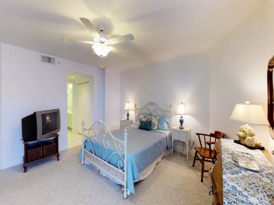 New Smyrna Beach Condo 908075