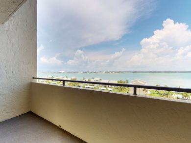 Clearwater Condo 908091 Clearwater Condo 908091