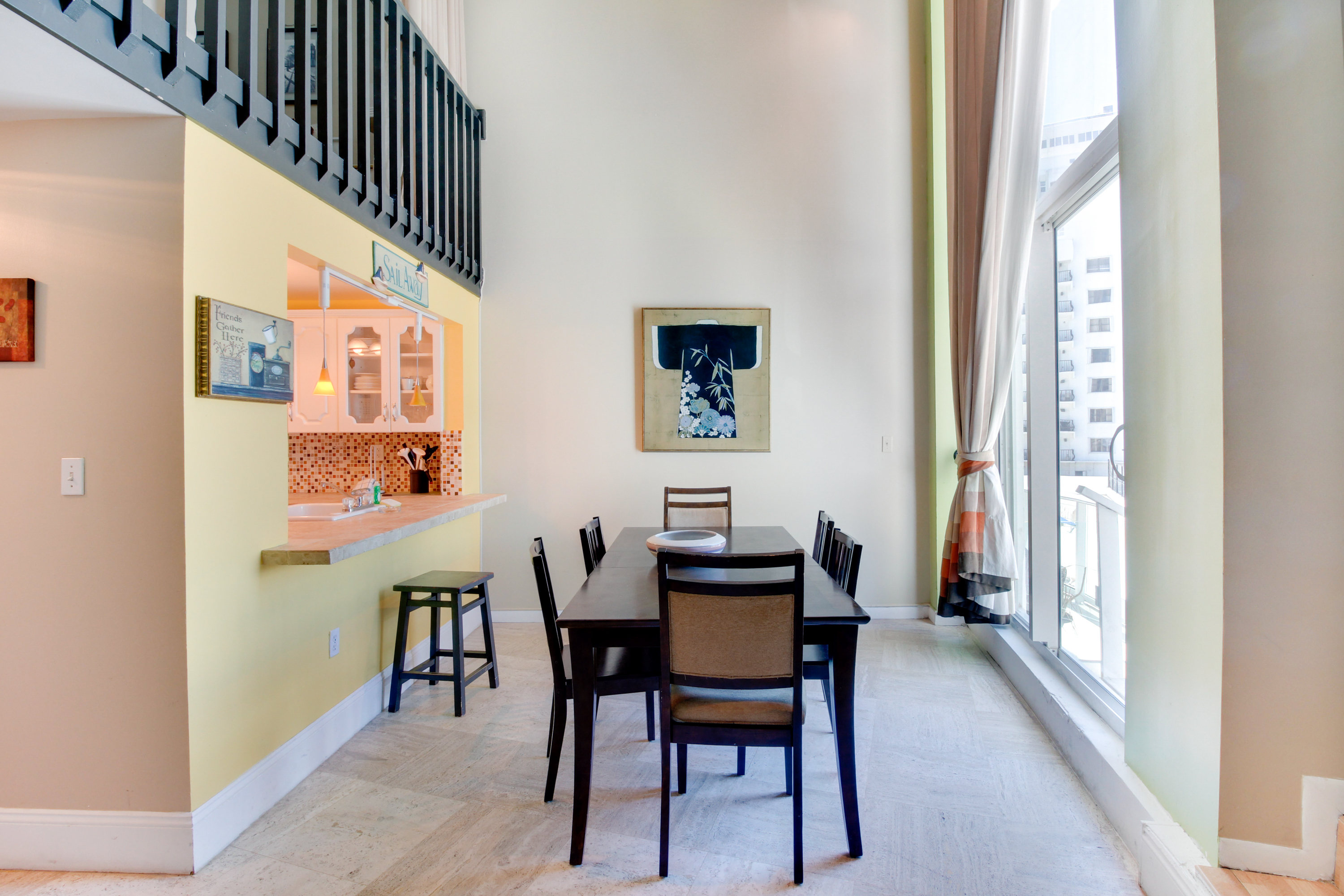 Miami Beach Condo 908100