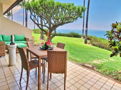 Beach Front Luxury Makena Vacation ren tal WOW