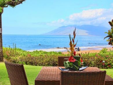 Beach Front Luxury Makena Vacation ren tal WOW
