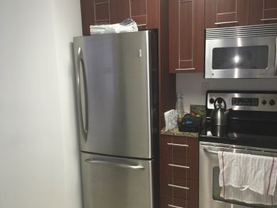 Hollywood Condo 908149
