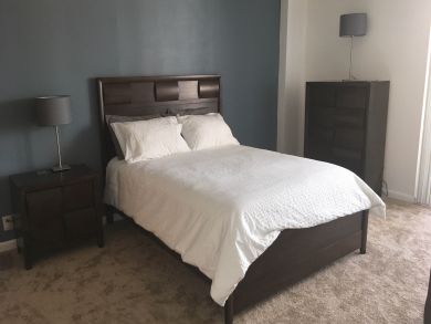 Hollywood Condo 908149