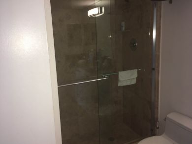 Hollywood Condo 908149