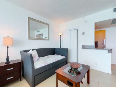 Miami Beach Condo 908150