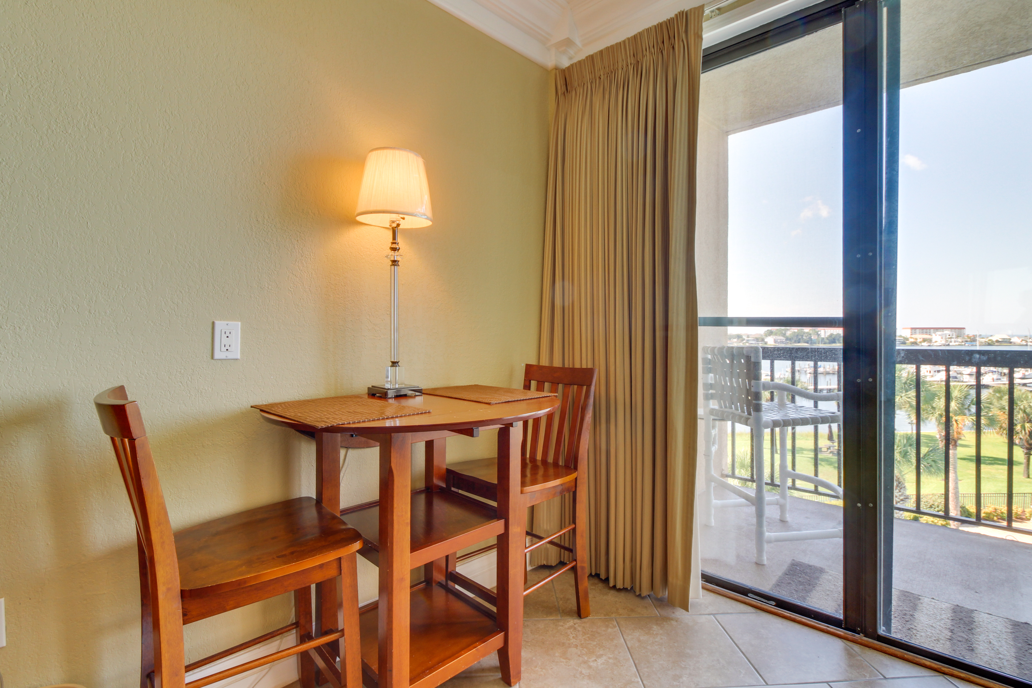 Okaloosa Island Fort Walton Beach Condo 908156 Okaloosa Island Fort Walton Beach Condo 908156