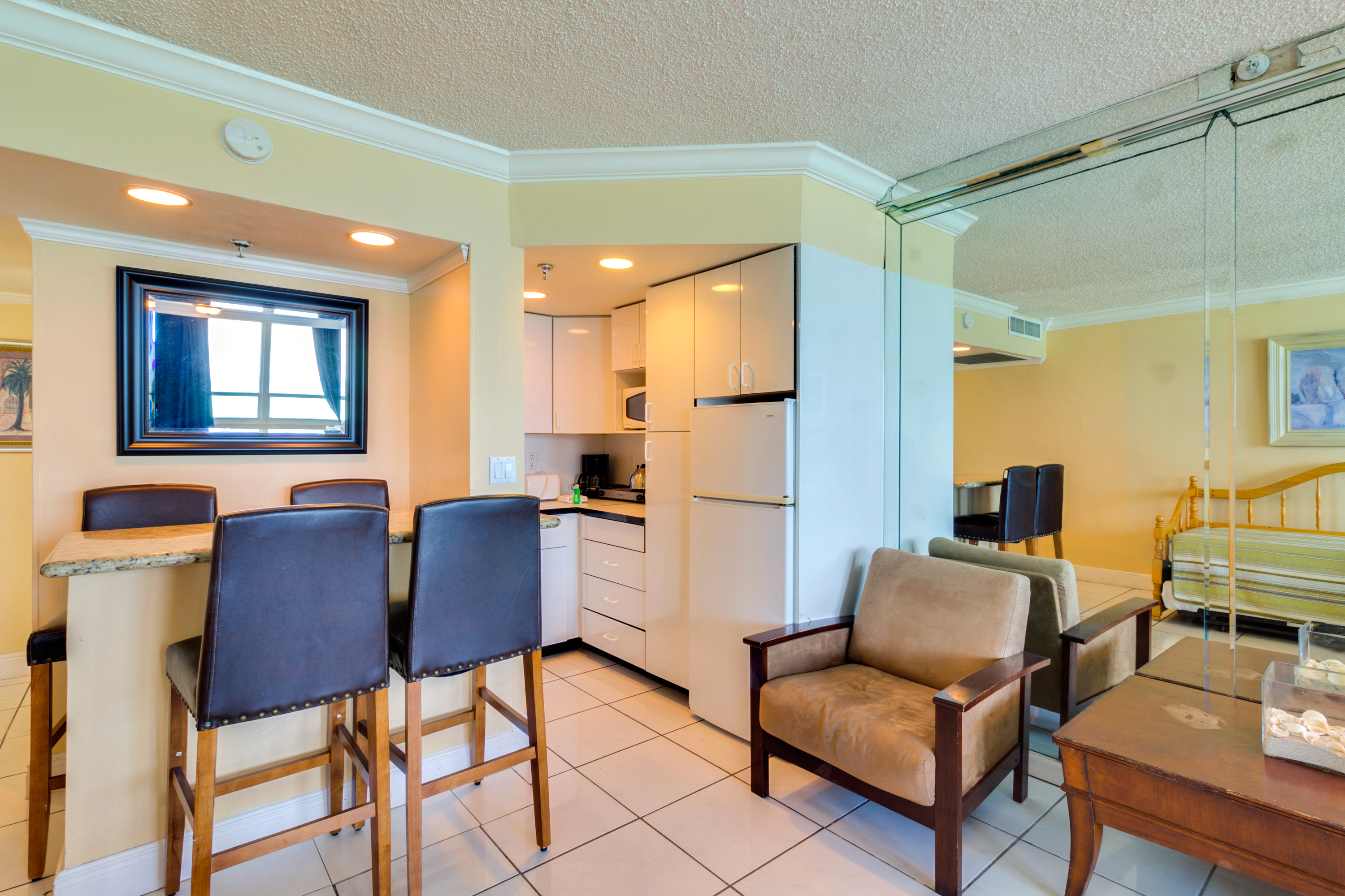 Miami Beach Condo 908181