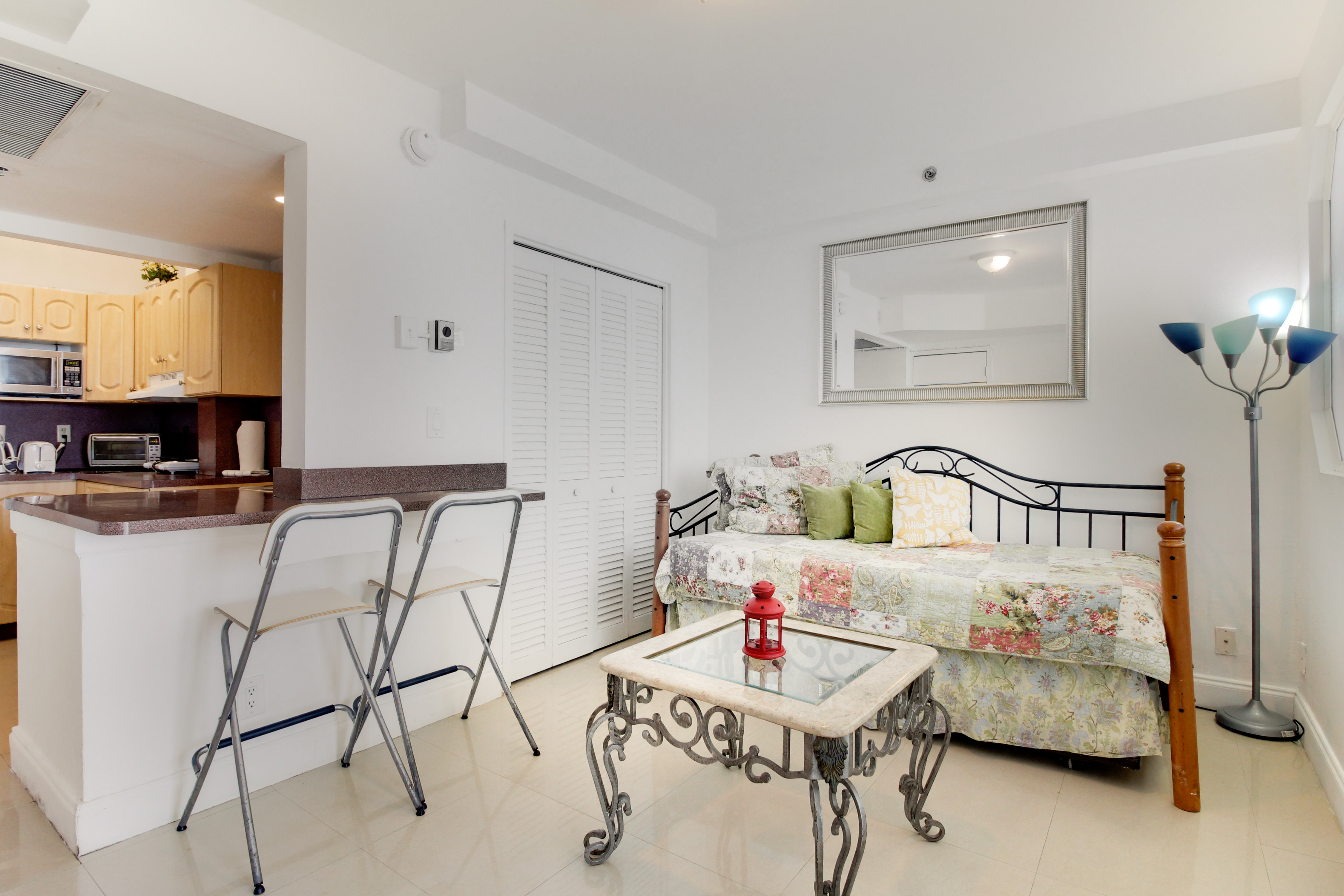 Miami Beach Condo 908187