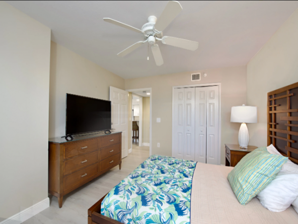 Luxury Fort Myers Vacation Beach Condo Sleeps Six Guests