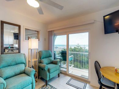 Cocoa Beach Condo 908192
