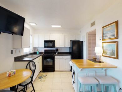 Cocoa Beach Condo 908192