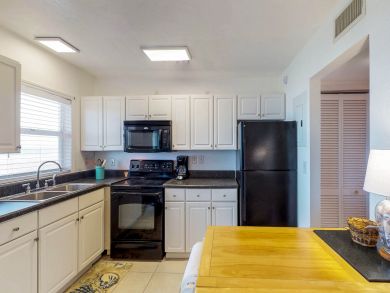 Cocoa Beach Condo 908192