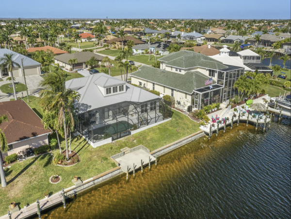 Cape Coral Luxury Pool Vacation Home