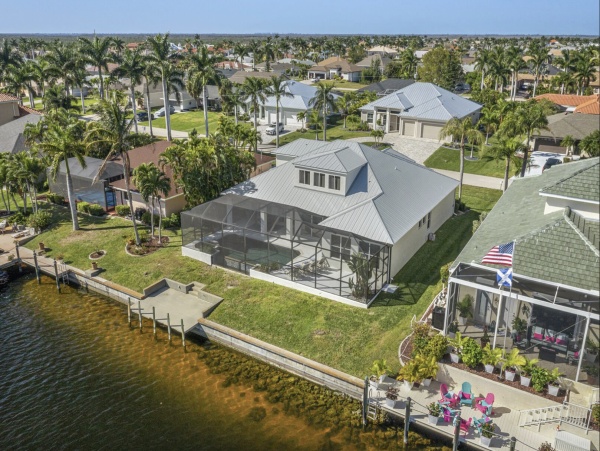 Cape Coral Luxury Pool Vacation Home