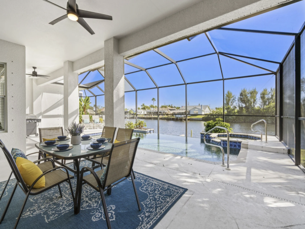 Cape Coral Luxury Pool Vacation Home