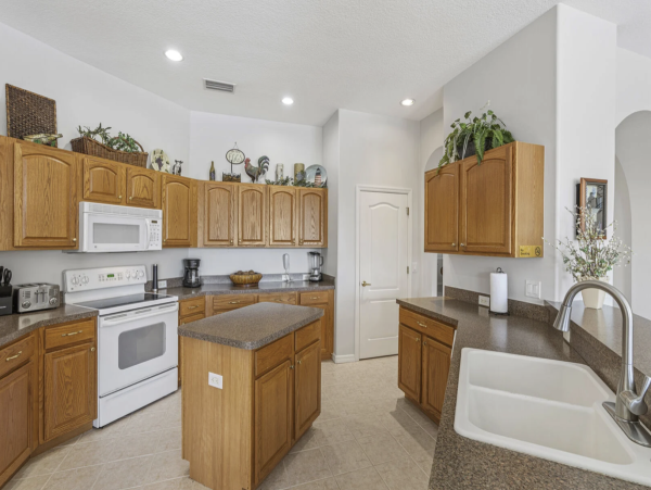 Cape Coral Luxury Pool Vacation Home