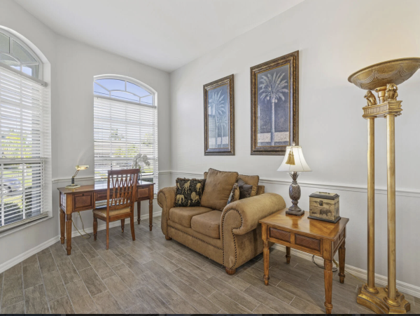 Cape Coral Luxury Pool Vacation Home