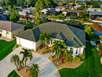 Three Bedroom Cape Coral Vacation Home With Caged Pool