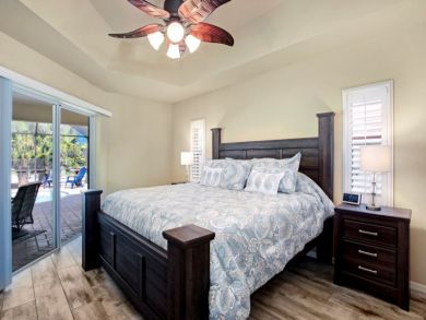 Three Bedroom Cape Coral Vacation Home With Caged Pool
