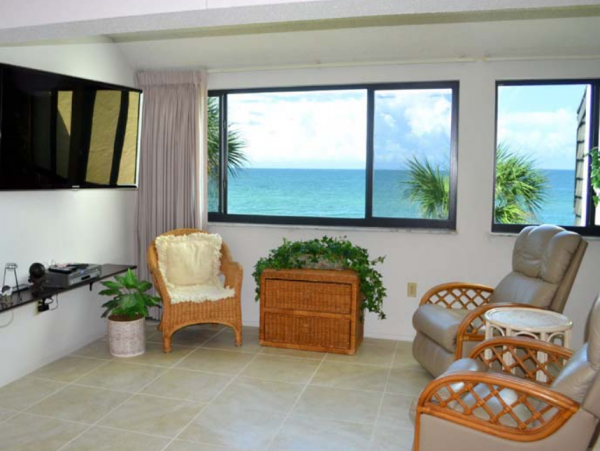 Lovely Condo with 2 Bedrooms Plus Loft Sleeps 6