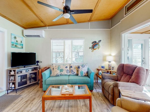 Manasota Key Vacation Home Two Bedroom Walk to Beach