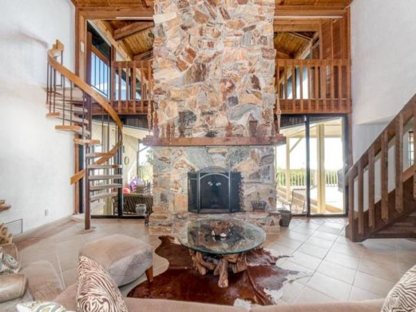 Expansive 5-Bedroom Gulf-Front Oasis on Manasota key